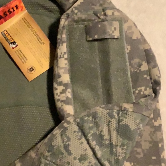 Massif Army Combat Shirt XS - Picture 8 of 13